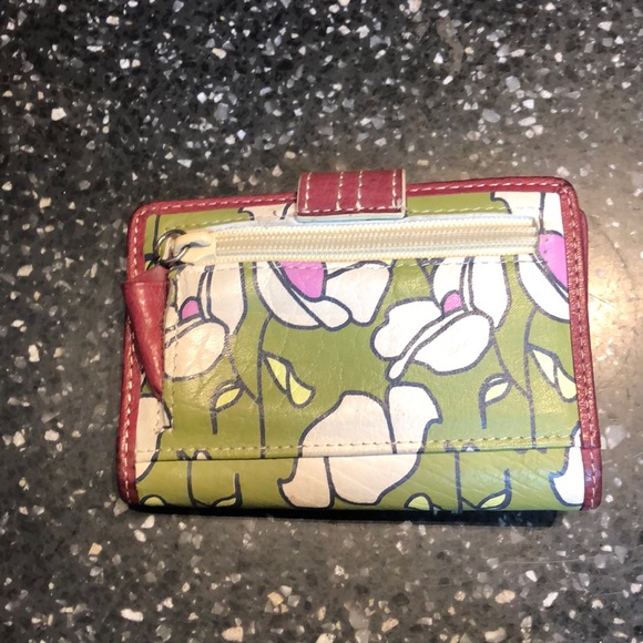 Fossil Bag and Matching Wallet - Picture 9 of 9